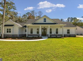 1106 River Oaks Rd, Brunswick, GA 31523
