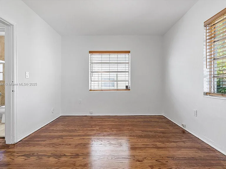 8826 Emerson Ave — Photo 18