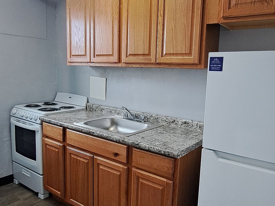 1st image of 1680 Skyline Dr #6