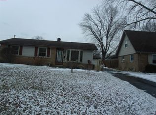 5449 Homestead Dr, Crestwood, IL 60445