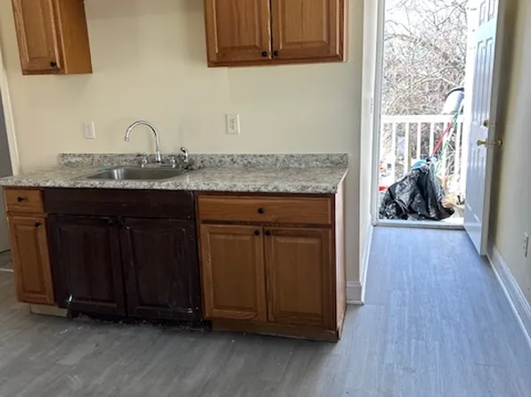 48 Irion St #3, Waterbury, CT 06704
