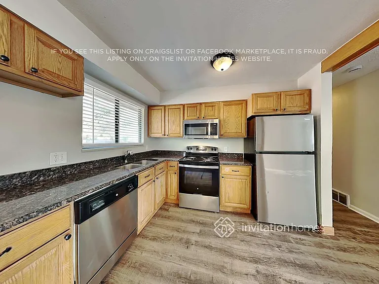 1617 S Sedalia St — Photo 6