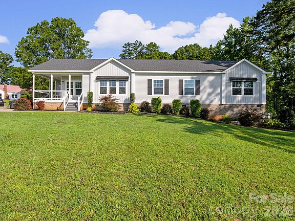 2nd image of 40806 Southbound Rd