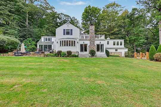 4th image of 211 Laurel Rd