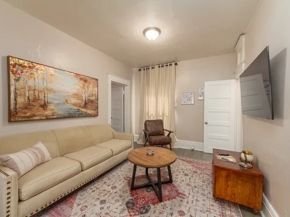 2219 W Broadway Ave, Spokane, WA