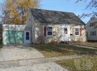 1606 14th Ave, Eldora, IA 50627