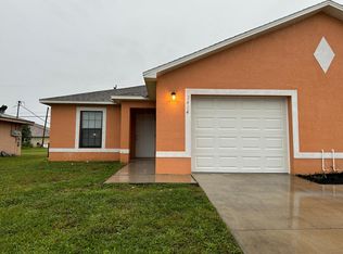 3414 SW 7th Pl, Cape Coral, FL 33914