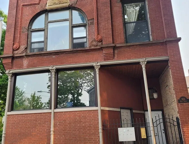 1835 W Thomas St #2F — Photo 2