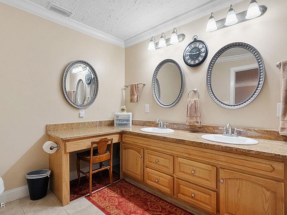 30th image of this home