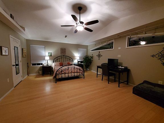 Huge master bedroom 