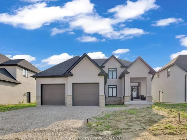 1632 Bowler Dr, Windsor, ON N8S 0A9