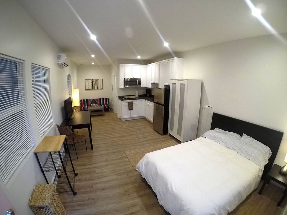1st image of 1629 Polk Ave #D