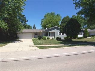 54 W Streamwood Blvd, Streamwood, IL
