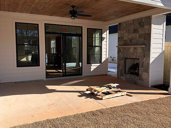 7th image of this home