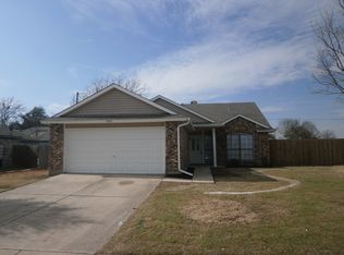 2707 Star Ave, Red Oak, TX
