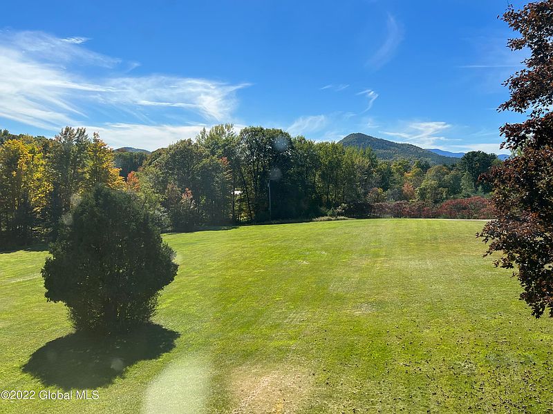 3rd image of 289 Hyde Road