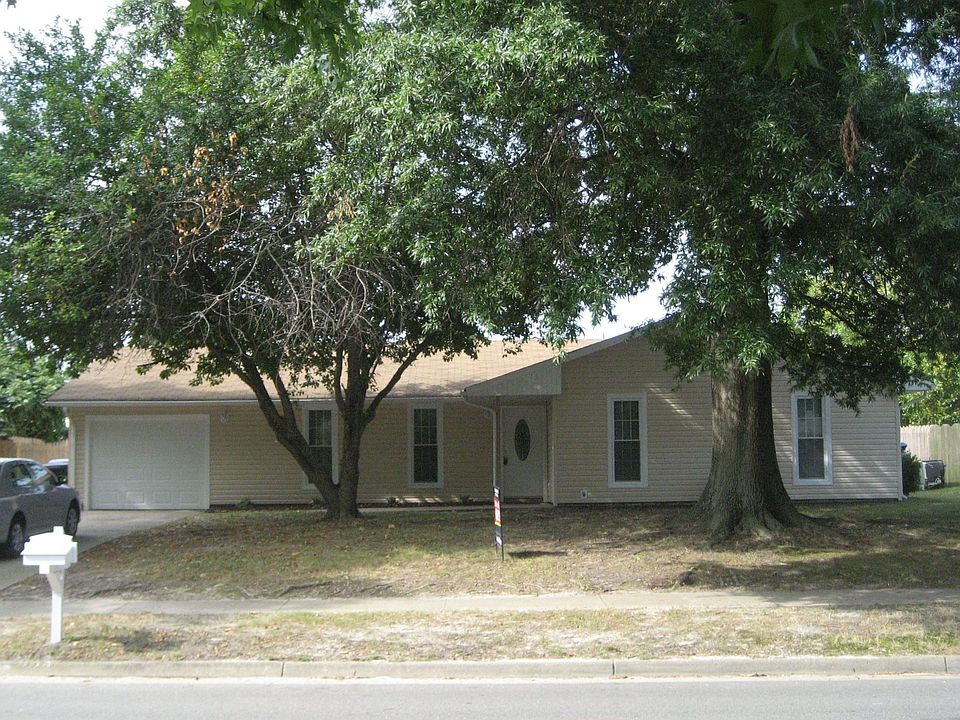 Front of home, wonderful mature trees