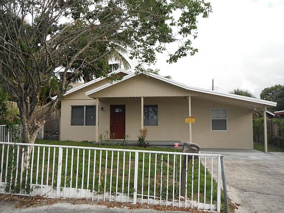 3rd image of 1725 Lavue Ave