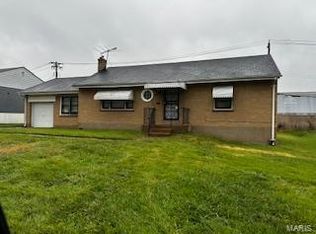 2067 Ranchdale Dr, Saint Louis, MO 63136