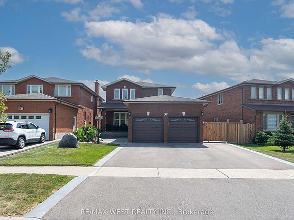 3rd image of 37 Lime Dr