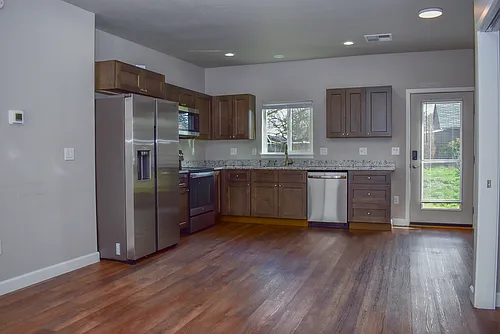 1903 Grandview Ave Photo 1