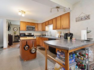 527 Emil Ave, Shoreview, MN 55126