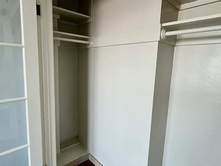 Eden Square Apartments — Photo 26