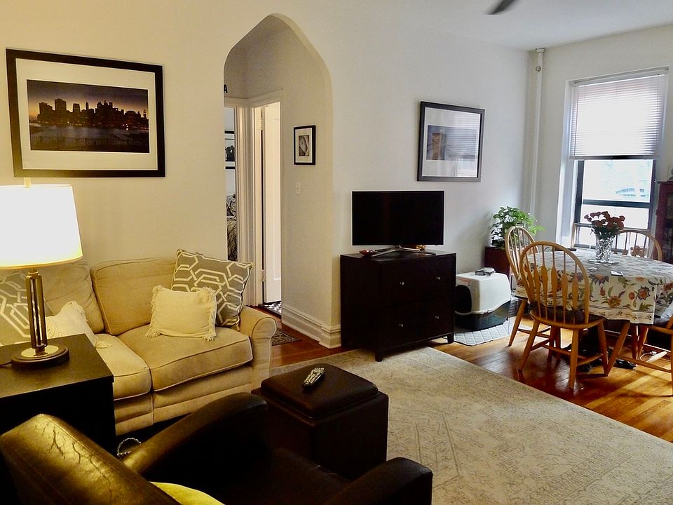 1st image of 415 W 24th St APT 5J