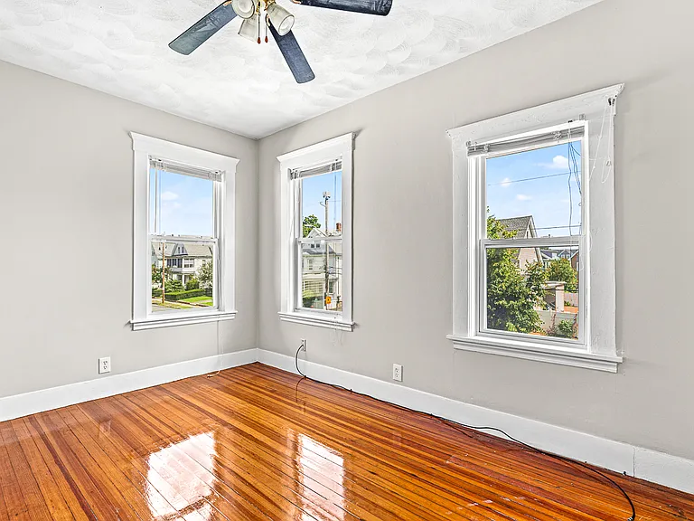 122 Grant Ave #122 — Photo 14