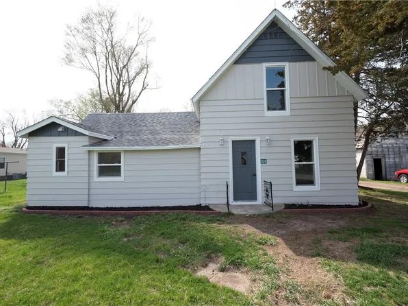 104 Bevin St, Clemons, IA 50051