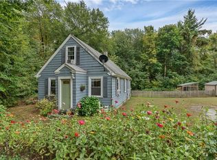 33 Pine Rd, Glocester, RI 02814
