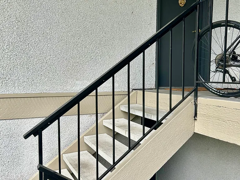 Entrance door to the apartment