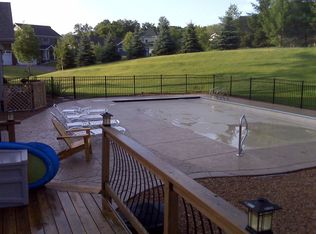 15260 Timber Ridge Dr, Burnsville, MN 55306