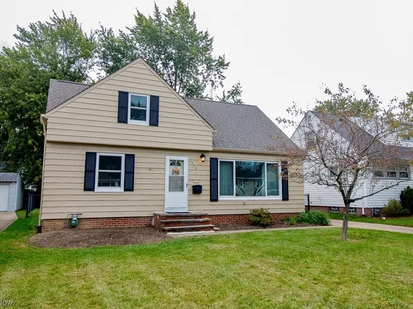 1329 W Miner Rd, Mayfield Heights, OH 44124