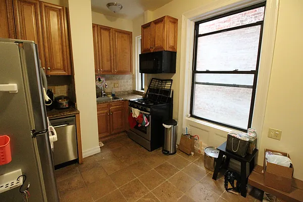 Rented by Luxor Homes & Investment Realty | media 48