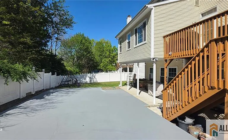 7 Stanford Dr — Photo 43
