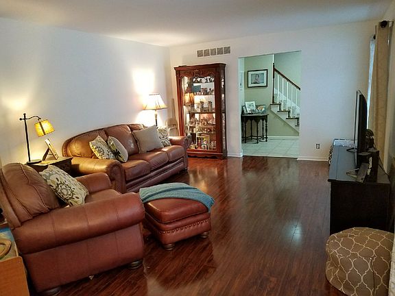 4th image of 6842 Trotwood St