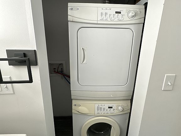 4th image of 4-534 W 6th St APT 4