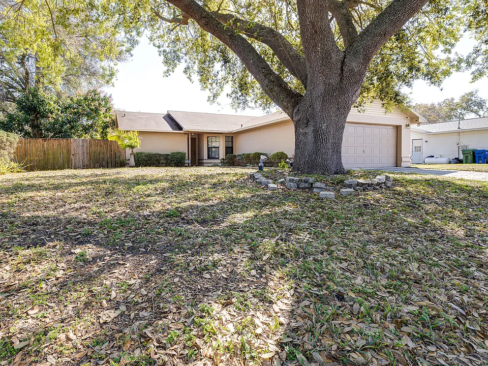 1611 High Point Ct SW