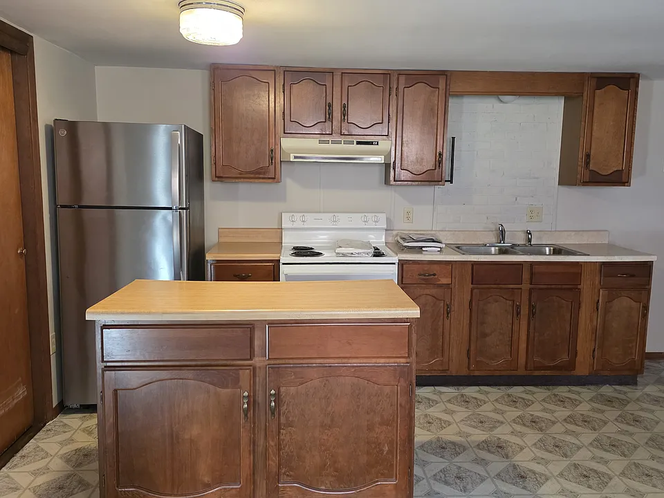 5009 Fairground Ave #2
