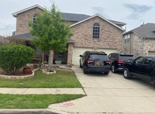 9225 Oldwest Trl, Fort Worth, TX 76131