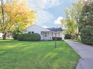 8072 N 53rd St, Brown Deer, WI 53223