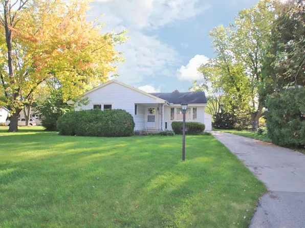 8072 North 53rd STREET, Brown Deer, WI 53223