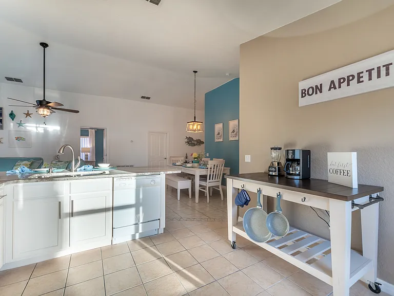 916 Reserve Pl #1 — Photo 7