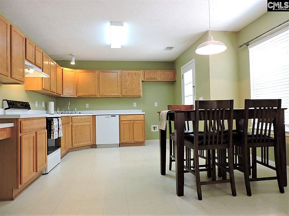 5th image of 208 Birch Hollow Dr
