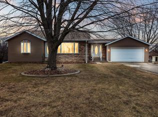 W132N6218 Marach Rd, Menomonee Falls, WI 53051