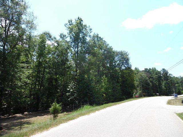 1st image of 1423 Country Woods Ln