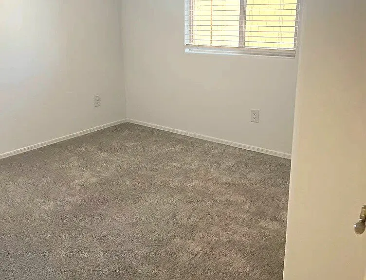 1251 E Jahns Dr — Photo 11