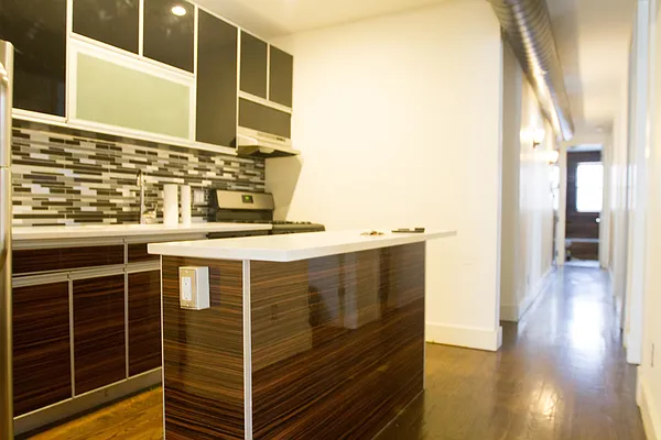 Rented by TheRealEstateCompany.com LLC | media 14