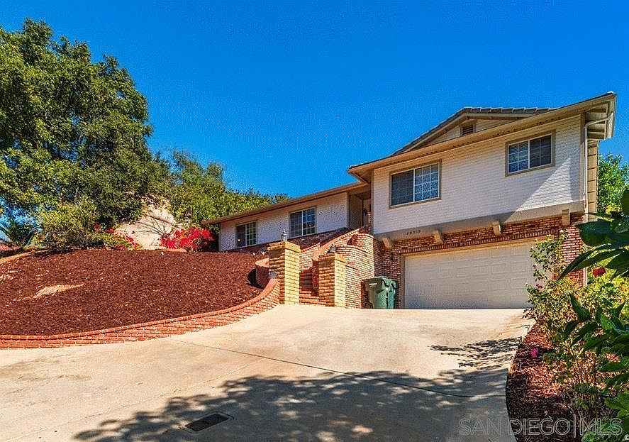 1st image of 28519 Meadow Glen Way W